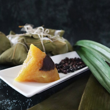 Red Bean Alkaline Dumpling (Red Bean Kee Zhang)